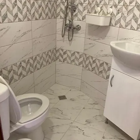 Ofilovi Νεσέμπαρ