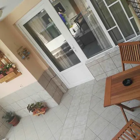 ゲストハウス Ofilovi