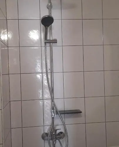 Ofilovi Gæstehus 2*