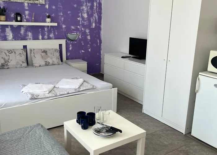 Ofilovi Gæstehus 2*